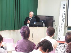 姫路聖マリア病院の田村先生が講演している写真