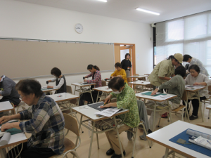 個別指導されている講師先生の様子