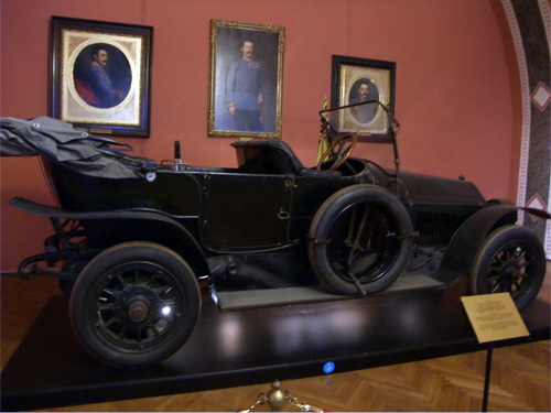 image: The car that carried Archduke Franz Ferdinand and his wife