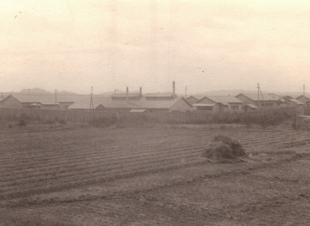 image: The exterior of the Aonogahara Prisoner of War Camp (2)