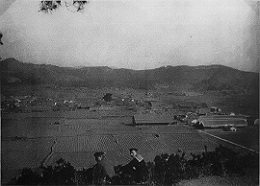 image:Prisoners enjoying the view of Hojo