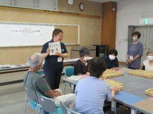 麻雀牌の読み方を語呂合わせで楽しく教える講師