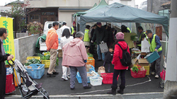 宇仁郷まちづくり協議会が芦屋市翠ヶ丘町で「宇仁の朝市」！（平成23年12月2日）の画像1