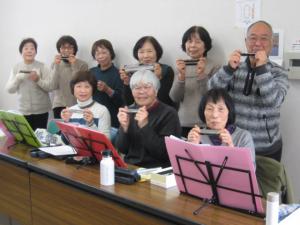 ハーモニカ会員の集合写真