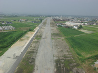 旧海軍鶉野飛行場跡地滑走路