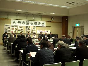 平成24年2月8日（水曜日）議会報告会（善防公民館）