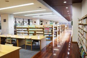加西市立図書館の自習室