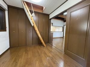 小屋根裏収納